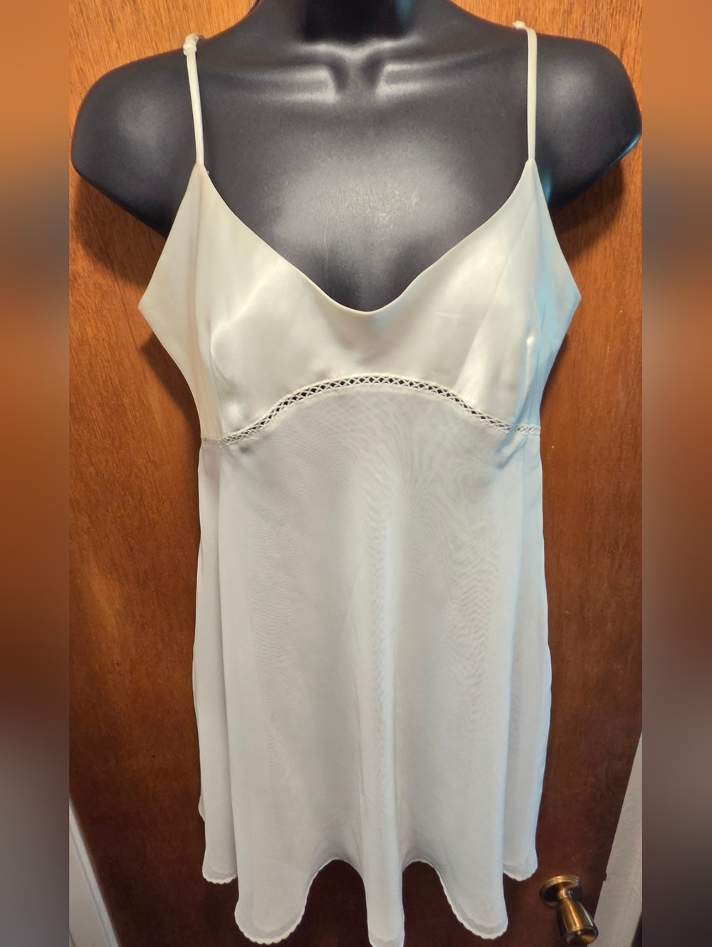 Victoria's Secret White Sheer & Satin Bridal Chemise SzM - Picture 2 of 7